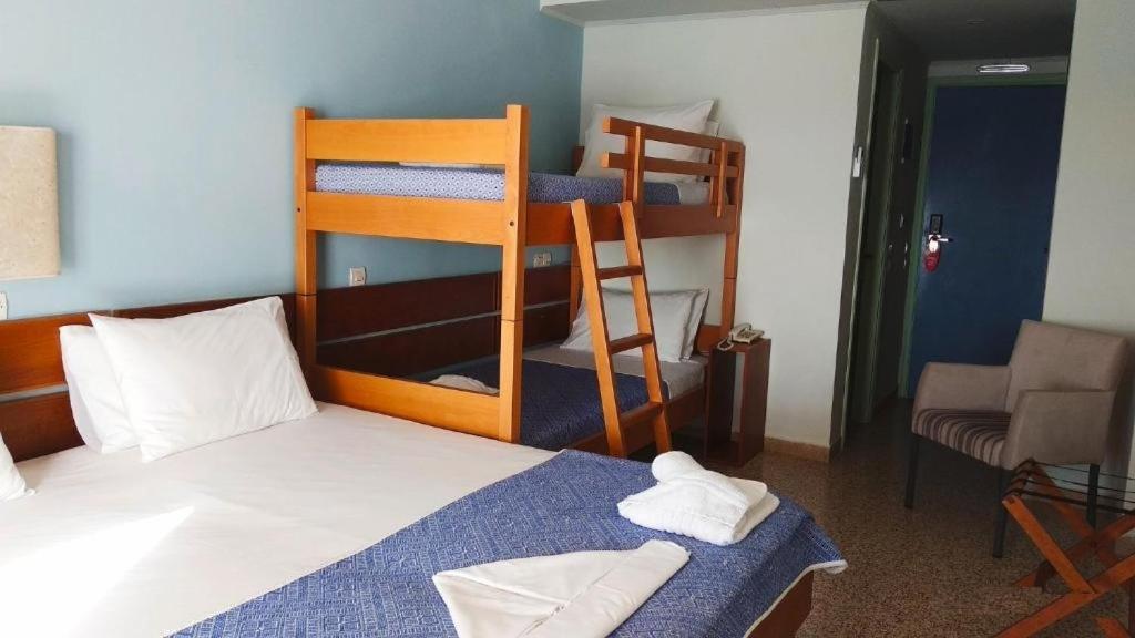 Hotel Limenari Филиатра Екстериор снимка