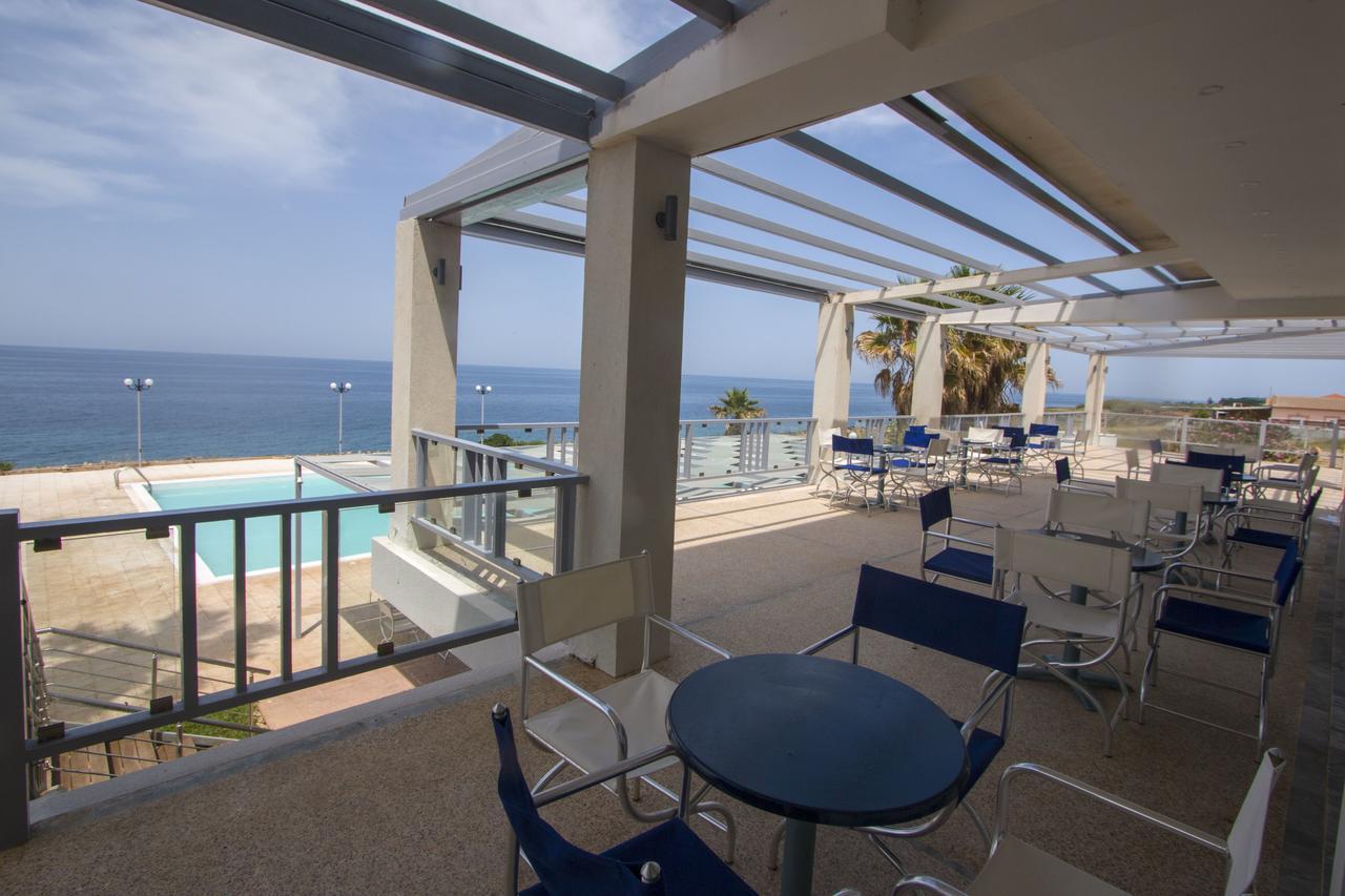Hotel Limenari Филиатра Екстериор снимка