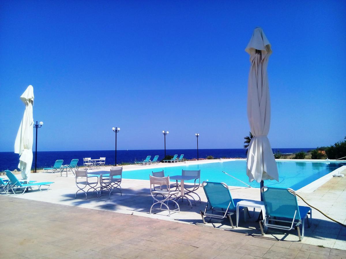 Hotel Limenari Филиатра Екстериор снимка
